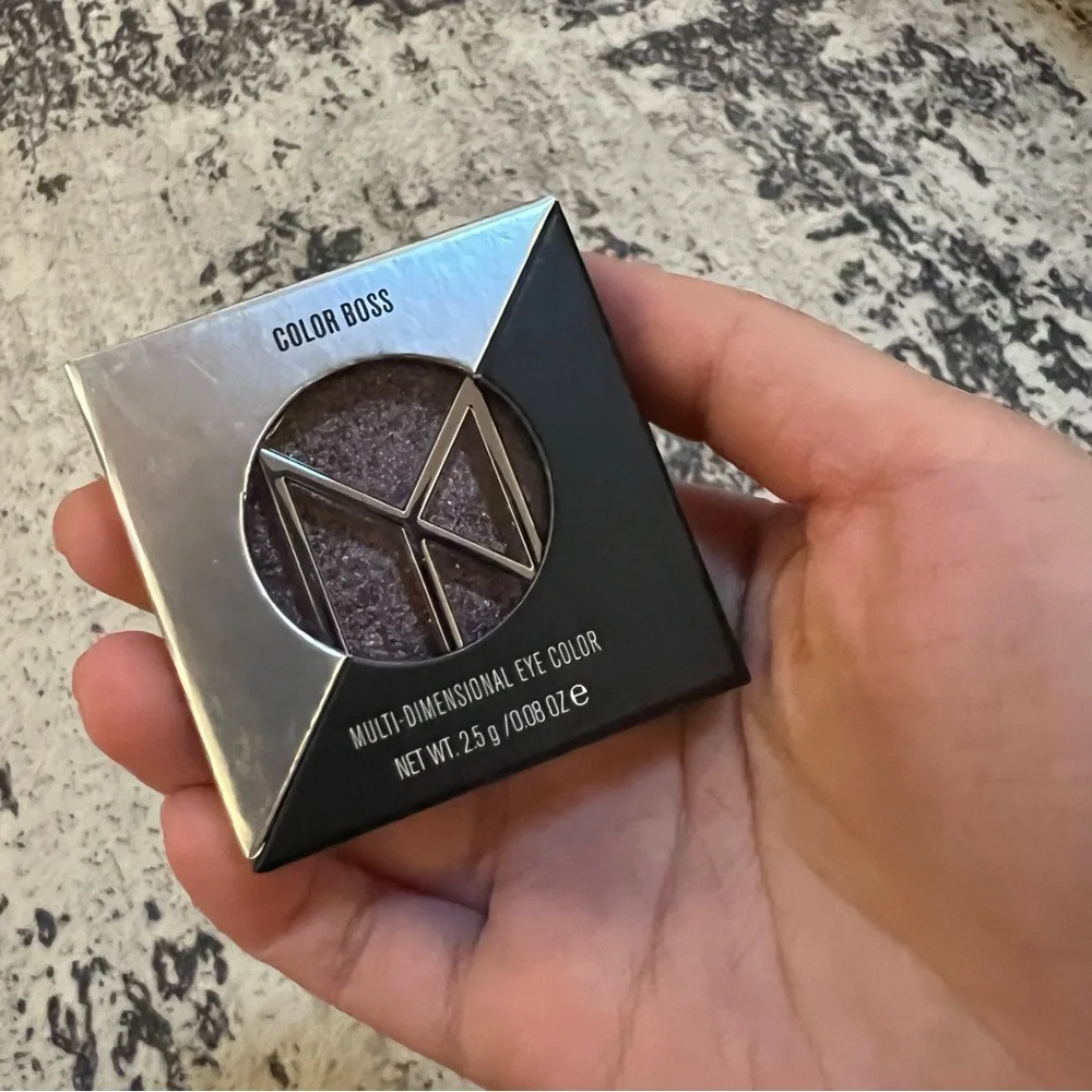 IL MAKIAGE Color Boss Multi-Dimensional Eyeshadow Alter Ego